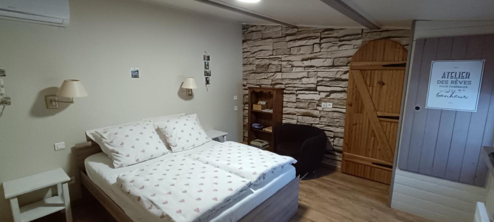 L'Establoun Apartment Saint-Martin-de-Brômes Екстериор снимка