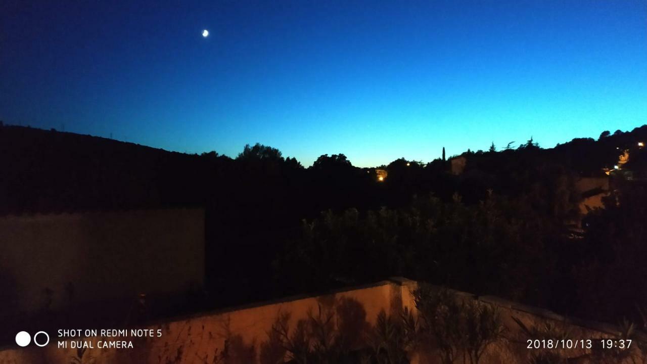 L'Establoun Apartment Saint-Martin-de-Brômes Екстериор снимка