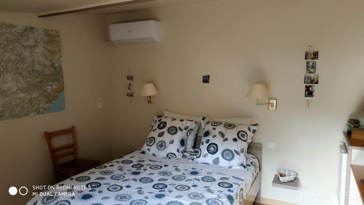 L'Establoun Apartment Saint-Martin-de-Brômes Екстериор снимка